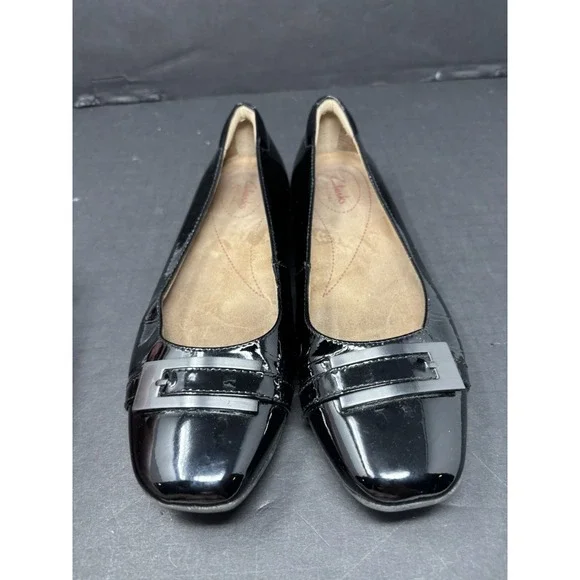 Clarks Artisan Women's Patent Leather Shoe Black Size 7 Wide‎ - Picture 2 of 8